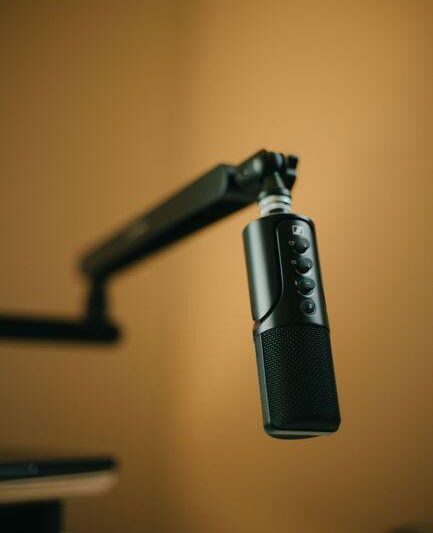 What Are the Best Podcasts to Enjoy Anytime and Discover New Ideas