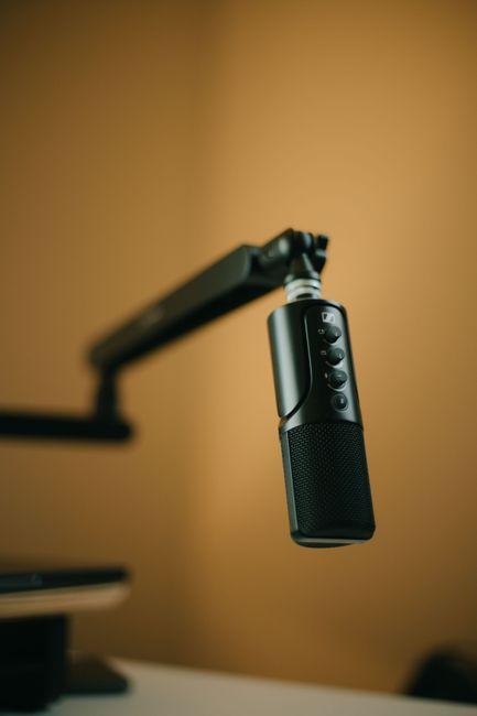 What Are the Best Podcasts to Enjoy Anytime and Discover New Ideas